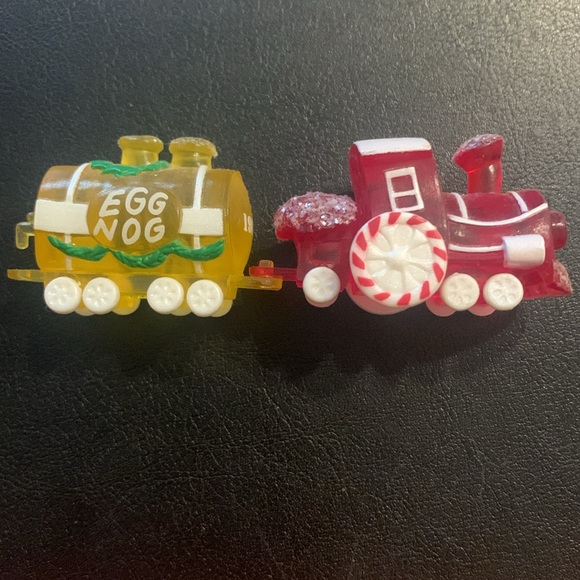 Hallmark 1988 Merry Miniatures Train pieces Engine / Eggnog - Picture 3 of 4